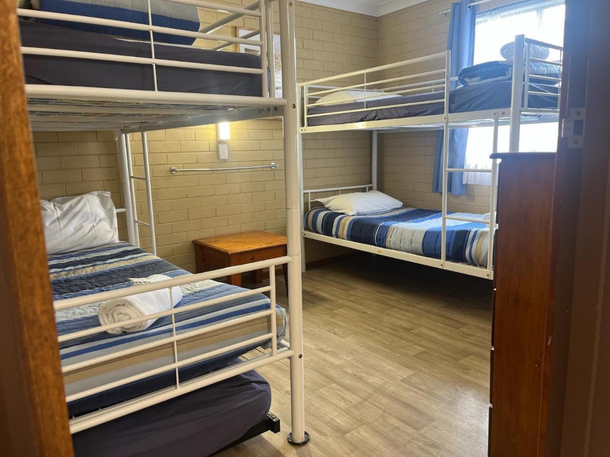 Emu Beach Chalets Олбани Экстерьер фото