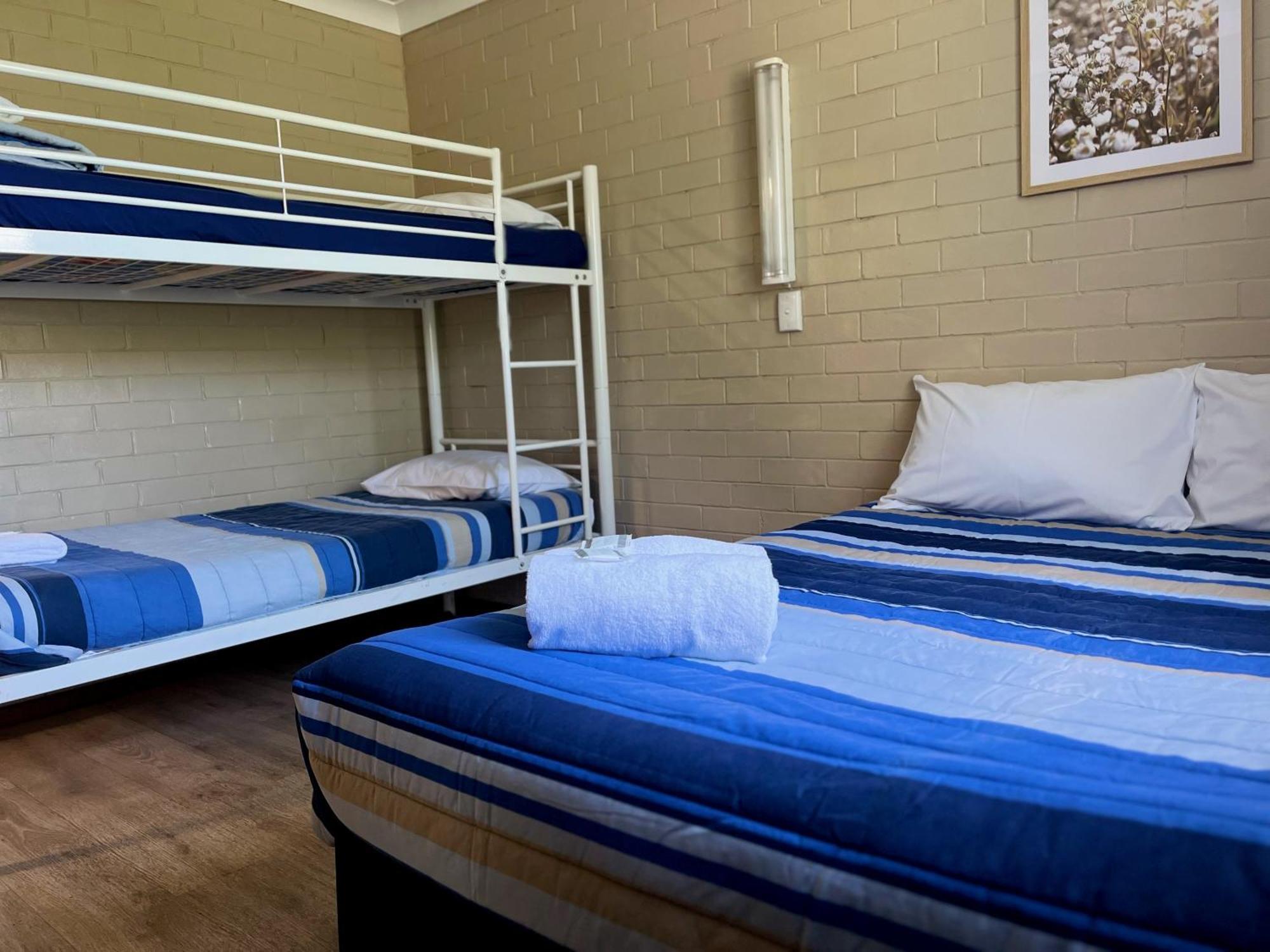 Emu Beach Chalets Олбани Экстерьер фото